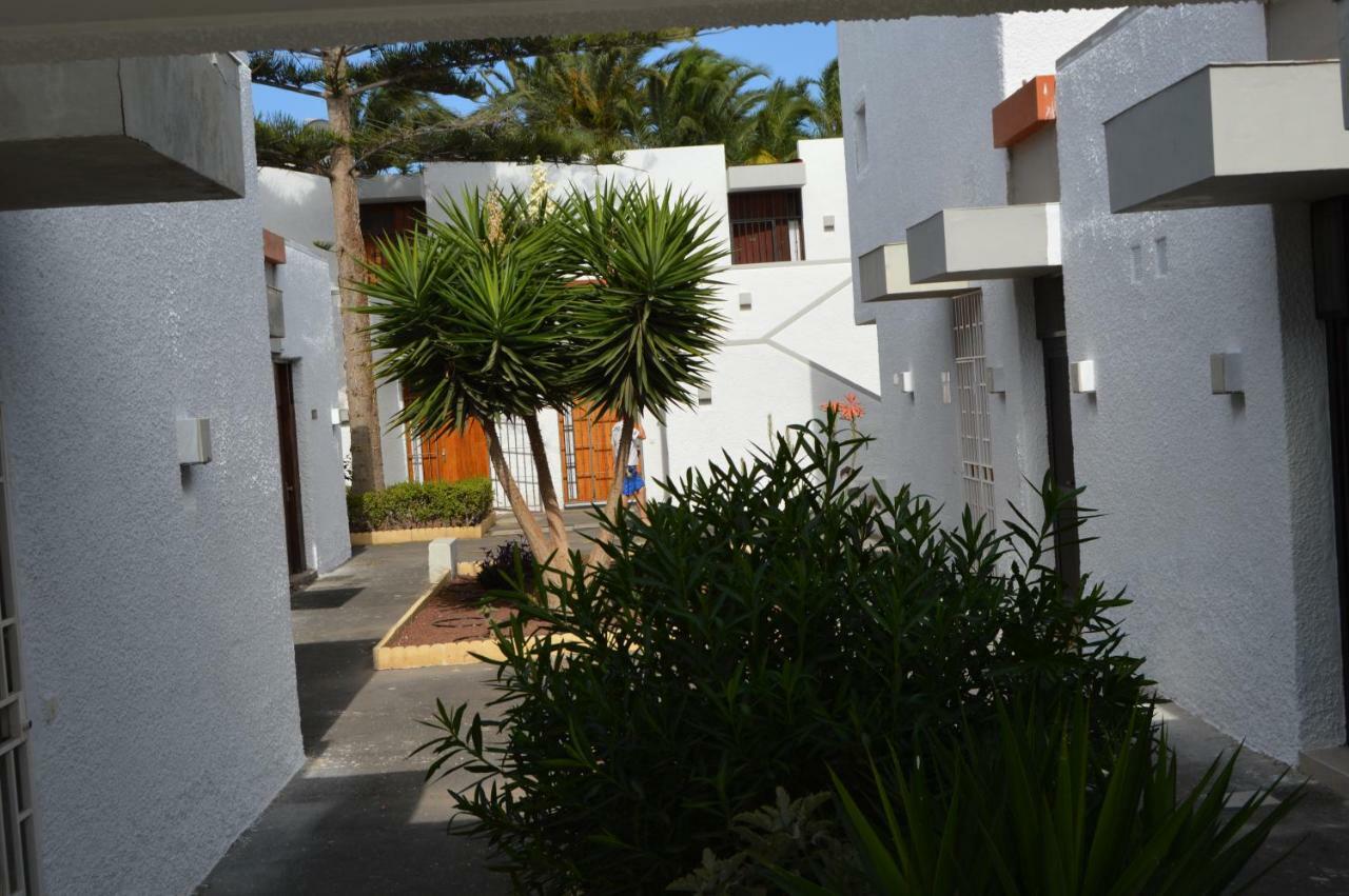 Residencial Primavera Costa Del Silencio Exterior photo